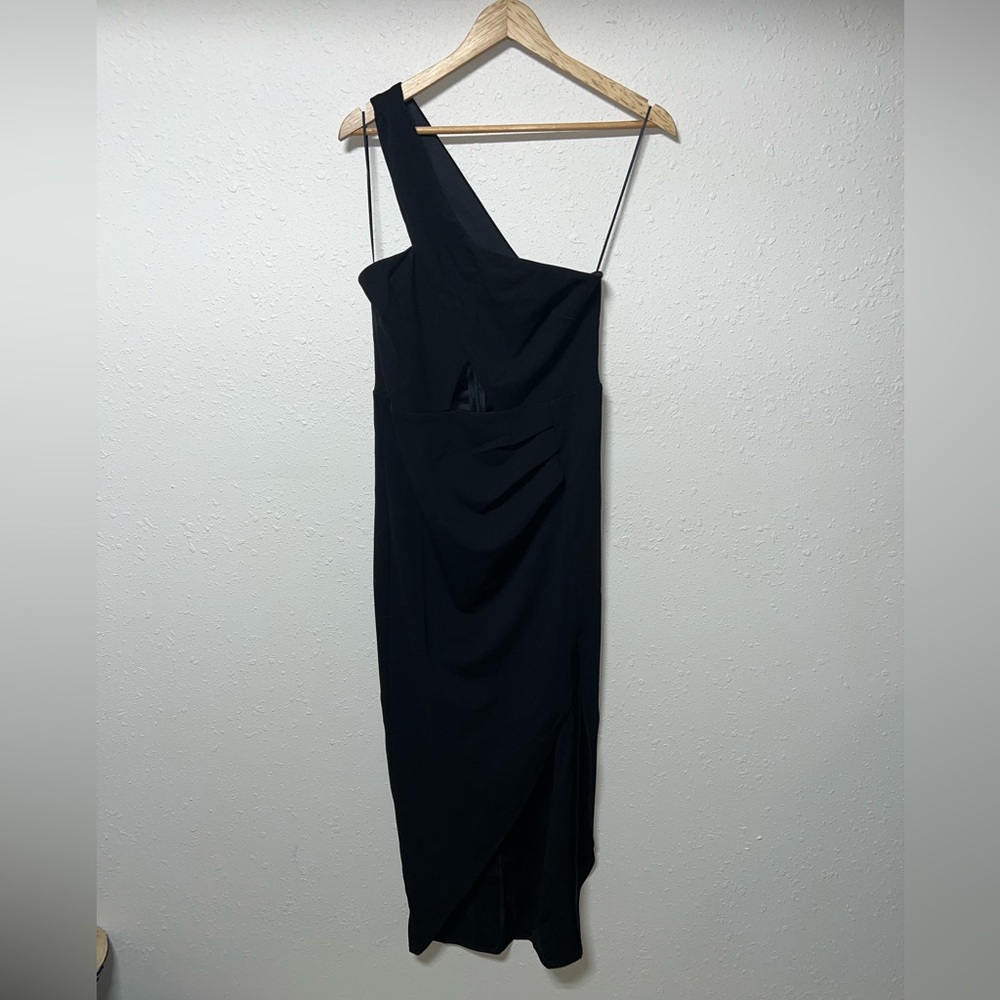 New with Tags Olía Black Midi Asymmetrical One Strap Slit Dress Women‎ Size L